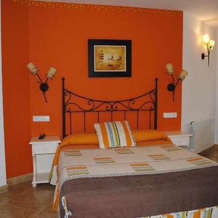 Hotel Rural La Corte De Los Pinares Винуэса Экстерьер фото