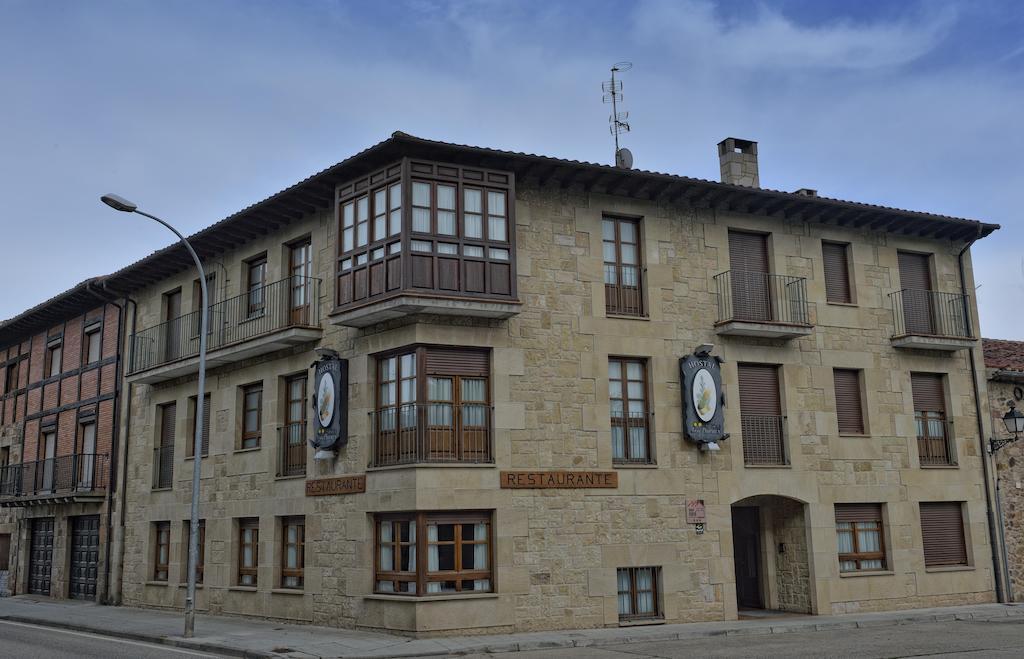 Hotel Rural La Corte De Los Pinares Винуэса Экстерьер фото