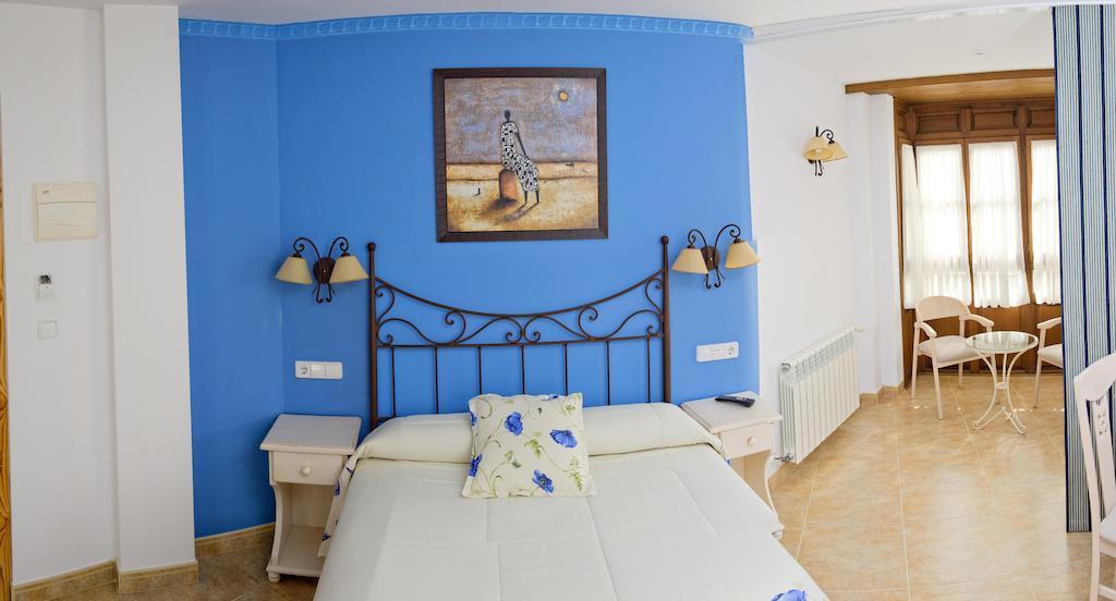 Hotel Rural La Corte De Los Pinares Винуэса Экстерьер фото
