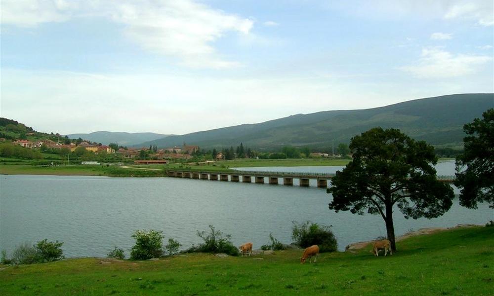 Hotel Rural La Corte De Los Pinares Винуэса Экстерьер фото